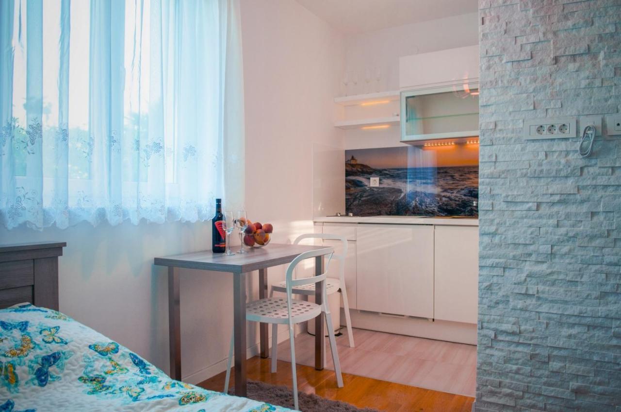 Villa Mmm Vantacici Zewnętrze zdjęcie